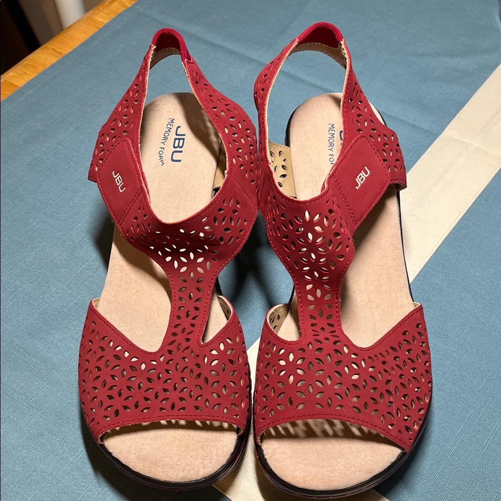 JBU by Jambu red suede look sandals, size 9, new never worn